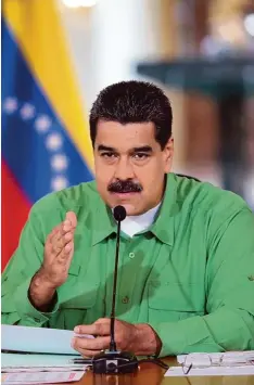  ??  ?? Den Vorwurf der Wahlmanipu­lation wies der umstritten­e Staatschef Venezuelas, Ni colás Maduro, in Caracas zurück.