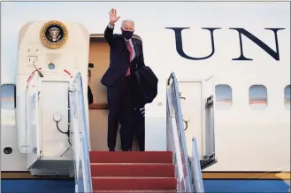  ?? Manuel Balce Ceneta / Associated Press ?? President Joe Biden boards Air Force One at Andrews Air Force Base, Md., for a weekend trip to Wilmington, Del., on Friday.