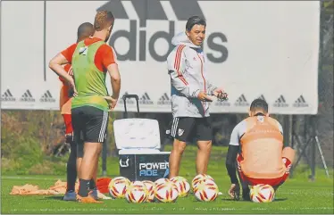  ?? NA ?? GALLARDO. Ayer entrenó al plantel y hoy viaja sin los jugadores convocados a la Selección.