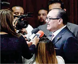  ??  ?? AGUARDA. El priista Jorge Carlos Ramírez Marín espera hoy que lo ratifiquen para presidir la Mesa Directiva de la Cámara de Diputados.