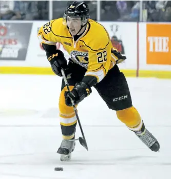  ?? STEPH CROSIER/POSTMEDIA NETWORK FILES ?? Kingston Frontenacs Jakob Brahaney, of Hastings, enters the Mississaug­a Steelheads zone during Ontario Hockey League action at the Rogers K-Rock Centre in Kingston on Sept. 23.