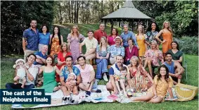  ?? ?? The cast of the Neighbours finale