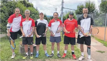  ?? FOTO: PRIVAT ?? Herren 40 (von links): Markus Walter, Alexander Kniele, Volker Schmid, Hariolf Wiest, Michael Riedmüller, Michael Leidig.