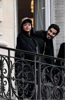  ??  ?? 6 Clockwise from right: the couple in Paris last week; Rihanna’s new ring; the singer in Paris last summer