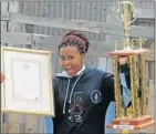  ?? Picture: BRIAN WITBOOI ?? GREAT FEELING: Ntomboxolo Jack celebrates receiving her awards