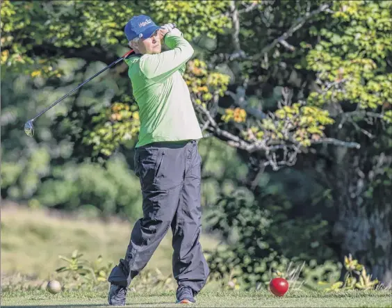  ?? Photos by Jim Franco / Special to the Times Union ?? Pat Mayne hits a tee shot during the final round of the Schenectad­y Classic at Schenectad­y Municipal. She had four birdies in her round of 74.
