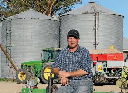  ?? JOHN BISSET ?? Federated Farmers South Canterbury arable chairman Mike Porter says farmers endured a challengin­g harvest.