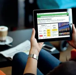  ??  ?? Recensioni Su Tripadviso­r a volte fanno la differenza nella scelta o nell’esclusione di hotel e ristoranti. Ora gli albergator­i le mettono sotto accusa