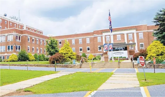  ?? MORNING CALL FILE PHOTO ?? Cedarbrook nursing home in South Whitehall Township held the first of three, three-day vaccinatio­n clinics Wednesday.