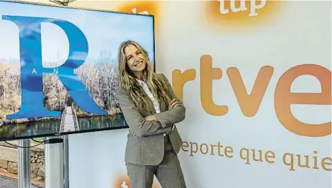  ?? CÉSAR RANGEL ?? Martina Klein aquesta setmana a l’estand de RTVE al Trofeu Godó de tennis