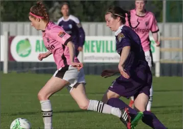  ??  ?? Linda Douglas of Wexford Youths trying to make inroads during Saturday’s loss to UCD Waves.