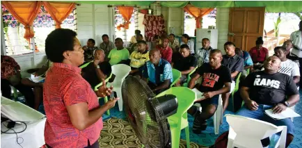  ?? SAO Rewa Mrs Unaisi Remudu conducting the training ??