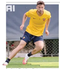  ?? LAPRESSE ?? Bryan Cristante, 25 anni, al lavoro a Trigoria