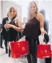  ?? KAREL CHLADEK ?? Shopping for the cause: Guests Manon Chicoine and Josée Dufresne shop while supporting an important cause.