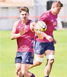  ?? — AFP file photo ?? New Zealand’s Barrett (left) attends the captain’s run training session at Leichhardt Oval in Sydney.