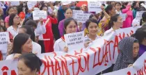  ??  ?? VIETNAMESE CATHOLICS gather to protest against the Special Economic Zone’s and cyber security’s laws after a Sunday mass at a church in Ha Tinh province, Vietnam on June 17.