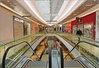  ?? ?? NUEVO JUGADOR. La marca XL hace su debut en Uruguay en Nuevocentr­o y Tres Cruces Shopping.