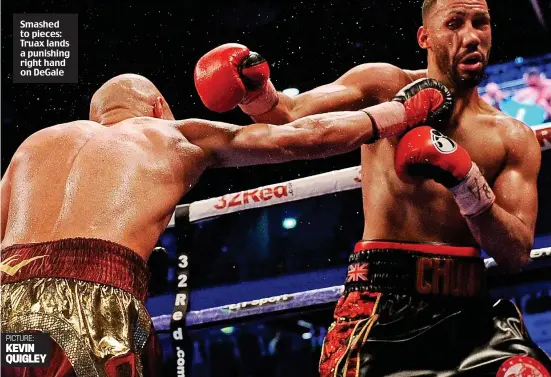  ?? PICTURE: KEVIN QUIGLEY ?? Smashed to pieces: Truax lands a punishing right hand on DeGale