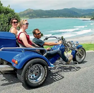  ??  ?? Zoom around Great Barrier with Steve Billingham to get a new, local’s take on the island.