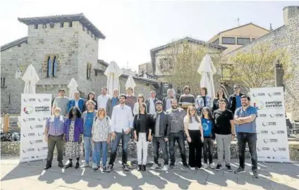  ?? Foto: Iban Aguinaga ?? Los integrante­s de la lista al Parlamento de Contigo Navarra, ayer en Pamplona.