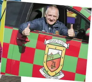  ?? Photos: Mark Condren ?? Left: Don McGreevy and Martin Keane with a subtly altered painting of the Mona Lisa in Westport. Above: Tom Deering in his car customised with Mayo colours in Castlebar.
