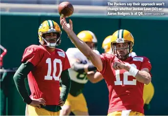  ?? MORRY GASH/AP ?? The Packers say their approach won’t change whether Jordan Love (10) or Aaron Rodgers is at QB.