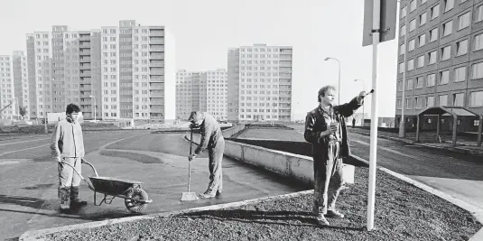  ?? FOTO ČTK ?? Paneláky na Jihozápadn­ím Městě v Praze komponoval Ivo Oberstein (1935–2024) nikoli jako tehdy běžnou řádkovou zástavbu, nýbrž jako městotvorn­é útvary