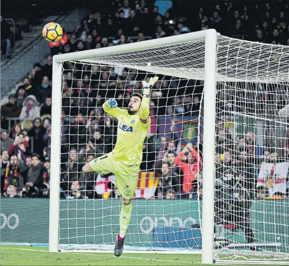  ?? FOTO: MANEL MONTILLA ?? Revaloriza­do Fernando Pacheco se ha convertido en una de las piezas clave en el crecimient­o del Alavés durante las últimas temporadas