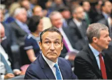  ?? Andrew Harrer / Bloomberg ?? United Airlines CEO Oscar Munoz appeared before the House Transporta­tion and Infrastruc­ture Committee on May 2.