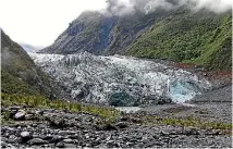  ?? PHOTO: IAN FULLER ?? Between 1996 and 2014, estimated glacier ice volume in New Zealand decreased 35 per cent.