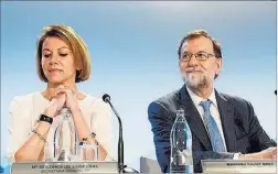  ?? BERNARDO DÍAZ ?? Cospedal, ayer en la Junta Directiva, con Rajoy.