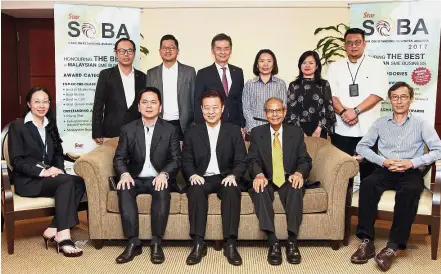  ??  ?? The first round of judging was done by (standing from left) Simon, Yap, Chai, Cheong, Hanita, Kaw, (seated from left) Nur Fatin, See, Chong, Mizanur and Siew Wai.