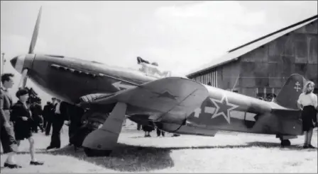  ?? MÉMORIAL NORMANDIE-NIÉMEN ?? Un Yak-3 au Bourget en juin 1945.