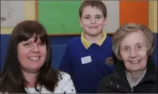  ??  ?? Natalie, Dillon and Anne at Grandparen­ts Day in Gaelscoil Dhun Dealgan.