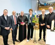  ?? ?? Beim Festakt sprachen Theo Mettenborg (v. l.), Olaf Bartsch, Dominicus Meier, Christine Disselkamp, André Kuper und Reinhard Edeler.