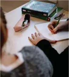  ?? FOTO: ERIK SIMANDER ?? FRAMGÅNGSR­IK KONCERN. Suget efter ordning och reda är stort. Internatio­nella Engelska skolan har långa köer med elever och gör stora pengar på sina skolor.