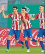  ??  ?? Savic, Gaitán y Lucas, ayer.