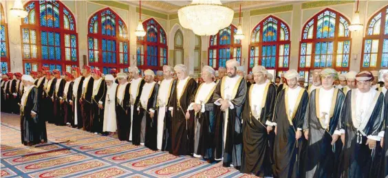  ?? — Photo by Mohamed al Rashdi ?? His Highness Sayyid Fahd bin Mahmood al Said, Deputy Prime Minister for the Council of Ministers, and dignitarie­s perform the Eid al Adha prayer at the Al Khor Mosque in Muscat on Friday.