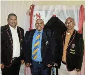  ?? Picture: SUPPLIED ?? BUILDING UP: Andy Jones, vice-president of Station Hill Cricket Club, left, and president Wayne Gaseba, right, with Leon Coetzee, newly-elected head of Eastern Cape Cricket.