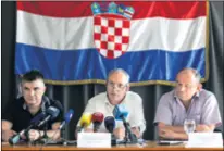  ??  ?? Zoran Maras, Krešimir Maretić i Siniša Mastelić od Vlade traže pojačane kontrole državnih inspektora