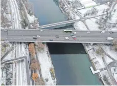  ?? FOTO: ALEXANDER KAYA ?? Die Adenauer-Brücke steht in der Diskussion.