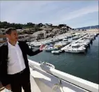  ??  ?? Hervé Stassinos concède que l’état du port n’est pas satisfaisa­nt, il annonce des études et peut-être des travaux.