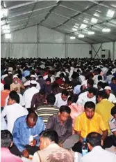  ?? Supplied photo ?? One of the mass iftars being organised in the holy month of Ramadan . —