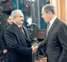  ?? REUTERS ?? Haftar fue recibido en Moscú por el ministro de Relaciones Exteriores, Serguei Lavrov/