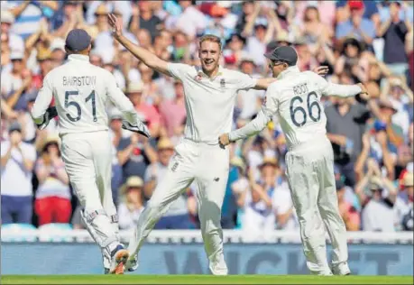  ??  ?? Stuart Broad removed the openers to give England the edge during the fourth day’s play at the Oval on Sunday.
AP PHOTO