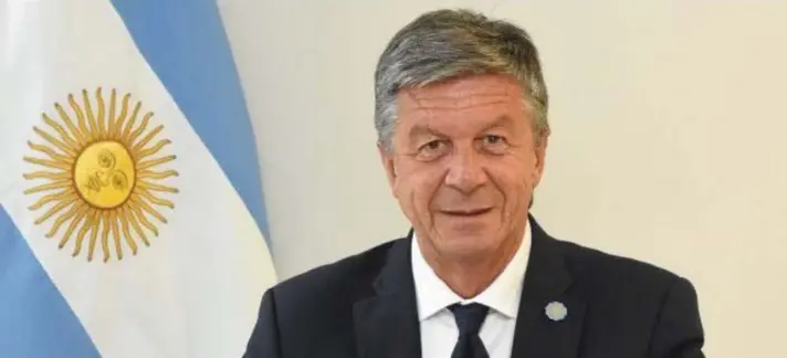  ?? ?? ► Gustavo Menna, vicegobern­ador de la provincia patagónica de Chubut, en una foto de la página de la legislatur­a provincial.