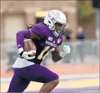  ??  ?? Hall intends to earn more carries out of the backfield this season for Western Illinois.