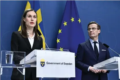  ?? BILD: JONAS EKSTRÖMER ?? Finlands statsminis­ter Sanna Marin och statsminis­ter Ulf Kristersso­n (M) under en gemensam presskonfe­rens.