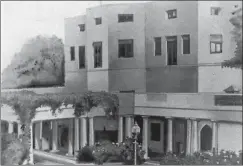  ?? PHOTO COURTESY: PUNJAB NATIONAL BANK ?? PNB’s head office at Delhi’s Underhill Road. This remained the bank’s headquarte­rs ▪ between 1947 and 1958.