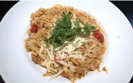  ?? ?? Pasta diavolo - smakrik men något överkokt pasta.